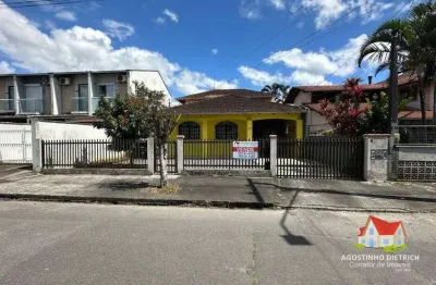 Residencia em alvenaria c/parte averbada c/03 quartos+area c/churrasq.+terreno c/300,00 m2 no aventureiro!