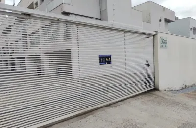 Casa 3 quartos com quintal e sacada para locação em condomínio Sorocaba S.P