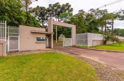 Terreno em condomínio fechado com área verde preservada