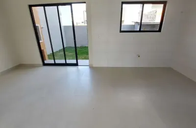 Sobrado em condomínio na costeira em são josé dos pinhais