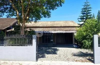 Casa com 3 quartos à venda no Centro, Penha 