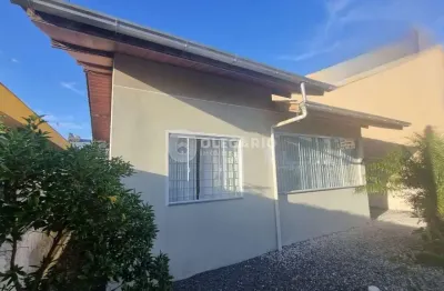 Casa com 3 quartos à venda na Praia de Armação do Itapocorói, Penha 