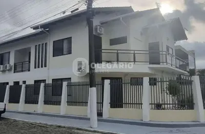 Casa com 6 quartos à venda na Praia de Armação do Itapocorói, Penha 