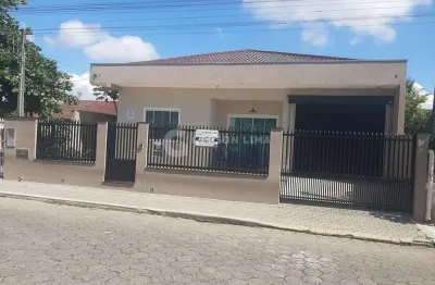 Casa com 4 quartos à venda no Centro, Penha 