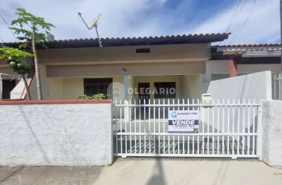 Casa com 3 quartos à venda no Centro, Penha 