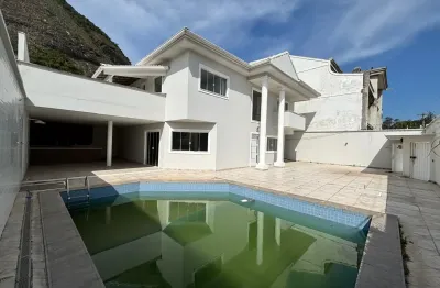 Casa em condomínio fechado com 4 quartos para alugar na Rua Daniel Barreto dos Santos, 137, Vargem Pequena, Rio de Janeiro