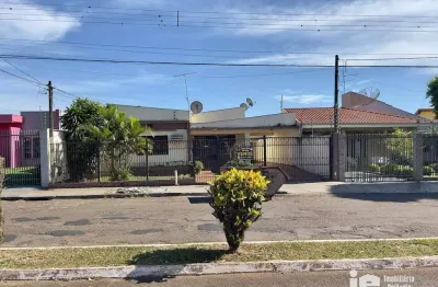 Casa comercial à venda no Centro, Rolândia 