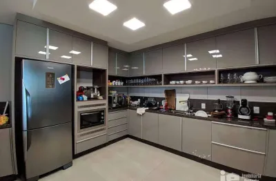 Sobrado com 4 dormitórios à venda, 650m² por R$3.800.000 - Jardim Alto da Boa Vista - Rolândia/PR