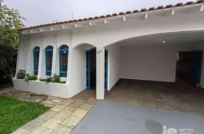 Casa com 3 dormitórios, 206 m² - venda por R$ 480.000,00 ou aluguel por R$ 1.900,00/mês - Jardim Santa Monica - Rolândia/PR