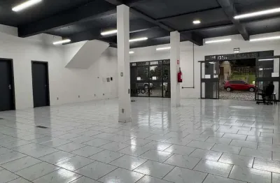 Inbox cia imobiliaria aluga sala comercial em localização privilegiada