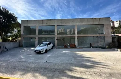 Inbox cia imobiliaria aluga em bento gonçalves - sala comercial de esquina nova, no bairro borgo.