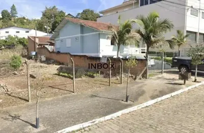 Inbox cia imobiliária aluga casa individual com 05 quartos localizada no bairro santa marta na cidade de bento gonçalves