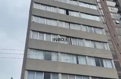 Inbox cia imobiliária vende apartamento no centro da cidade.