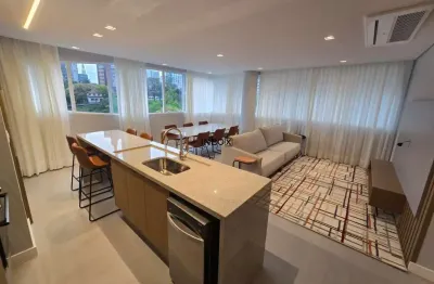 Inbox cia imobiliária vende- apartamento de três quartos no centro.