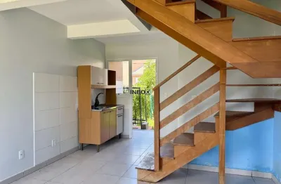 INBOX CIA IMOBILIÁRIA ALUGA - Sobrado de dois quartos no Bairro Fátima.