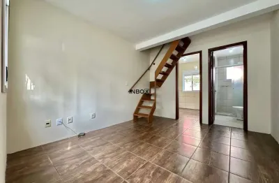 INBOX CIA IMOBILIÁRIA ALUGA - Sobrado de dois quartos no Humaitá.