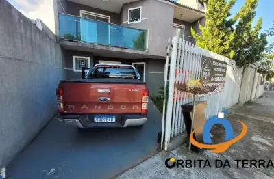 Imperdível casa à venda em Pinhais-PR, Alto Tarumã: 3 quartos, 2 banheiros, 2 vagas, 190m²!