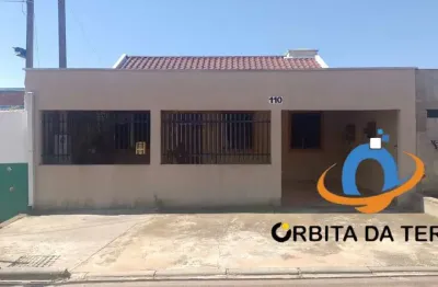 Imperdível: Casa à venda em Fazenda Rio Grande-PR, bairro Iguaçu! 3 quartos, 1 suíte, 1 sala, 2 banheiros, 2 vagas, 132m².