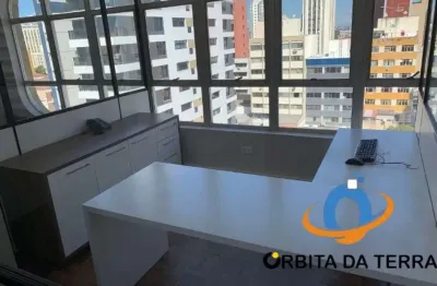 Sala Comercial com 100 mts2 , equipada e mobiliada para 30 pessoas ou mais, com boa iluminação,  opção para comércio ou indústria. No centro de
