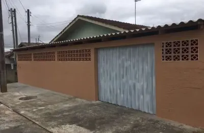 Casa localizada no bairro São Marcos em São José dos Pinhais. Próximo ao Centro de São José dos Pinhais e com fácil acesso a Curitiba.