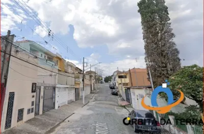 casa  sobrado mobiliada pronta para morar? Conheça esse incrível sobrado de 3 andares em condomínio fechado, com portão automático e câmeras de segura