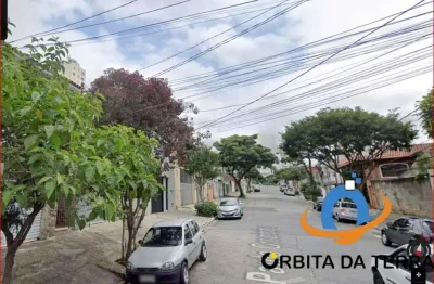 sobrado ótima localização bem próximo a av Lins de Vasconcelos e Largo do Cambuci