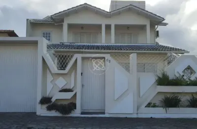 Casa com 4 quartos à venda na Avenida Getúlio Vargas, 63, Cidade Alta, Araranguá