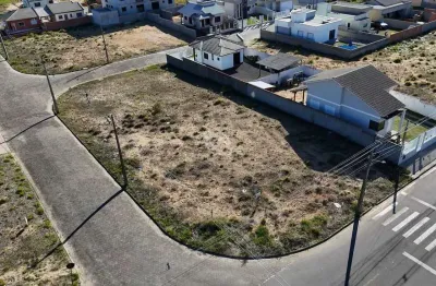 Terreno à venda na Avenida Getúlio Vargas, Caverazinho, Araranguá