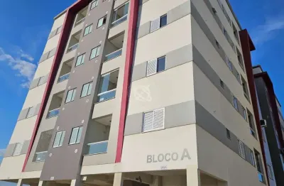 Apartamento com 2 quartos para alugar na Rua Valdomiro Francisco Felisberto, Caverazinho, Araranguá