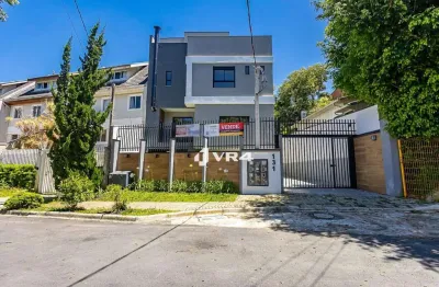 Casa  no bairro ahu, 3 quartos em condominio de somente 3 casas .