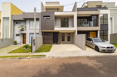 Sobrado em condomínio | fachada moderna | bairro pinheirinho | 124m² privativos + terraço | jacuzzi | infra para ar-condicionado | r$730.000,00