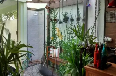 Casa em condomínio fechado com 3 quartos à venda na estrada curumau, 111, jacarepaguá, rio de janeiro por r$ 750.000