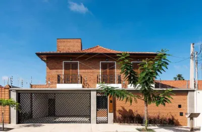 Linda casa com 5 dormitórios sendo 4 suítes no jardim estoril, bauru/sp