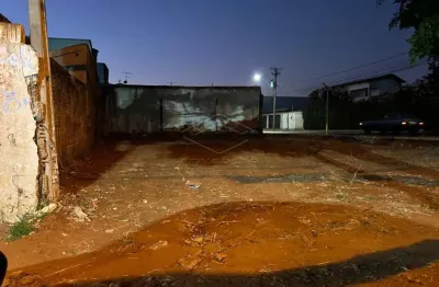 Casa para alugar no Núcleo Residencial Alto Alegre, Bauru 