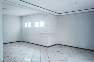 Casa com 4 quartos para alugar no Jardim Nasralla, Bauru 