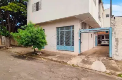 Casa com 3 quartos para alugar na Vila Rocha, Bauru 