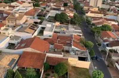 Apartamento com 2 quartos para alugar no Jardim América, Bauru 