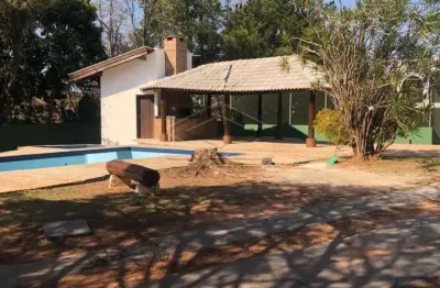 Casa em condomínio fechado com 4 quartos para alugar no Jardim Shangri-Lá, Bauru 