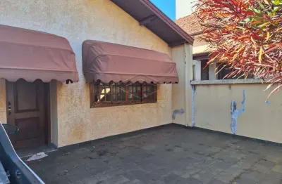 Casa com 3 quartos à venda na Vila Casa Branca, Botucatu 