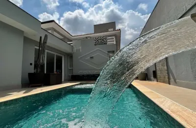 Sustentabilidade e lazer: casa com piscina aquecida e energia solar no condomínio lago sul