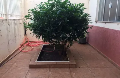 Casa com 3 quartos à venda no Parque Residencial Elizabeth, Lençóis Paulista 