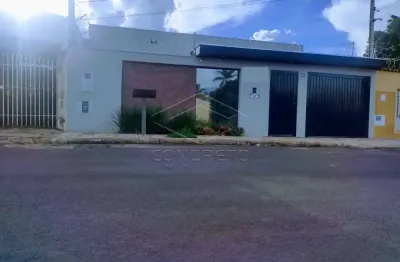 Casa com 3 quartos à venda na Vila Andreotti, Agudos 