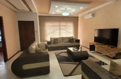 Casa com 3 quartos à venda na Vila Cardia, Bauru 
