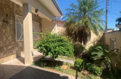 Casa com 3 quartos à venda na Vila Lemos, Bauru 