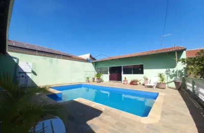 Casa com 2 quartos à venda no Jardim Marcia, Agudos 