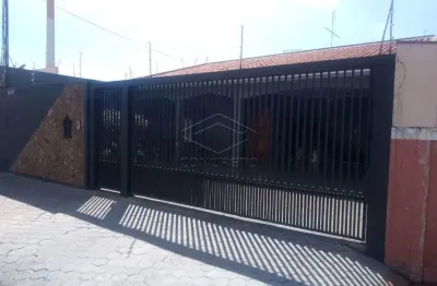 Casa com 3 quartos à venda na Vila Souto, Bauru 
