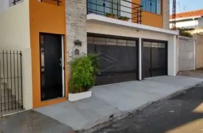 Casa com 3 quartos à venda na Vila Bela Vista, Botucatu 