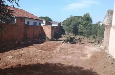 Casa à venda na Vila Independência, Bauru 