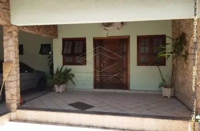 Casa com 4 quartos à venda na Vila Falcão, Bauru 