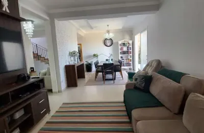 Casa com 3 quartos à venda no Jardim Terra Branca, Bauru 